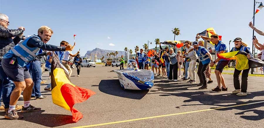 Innoptus team wint Sosal Solar Challenge Zuid-Afrika